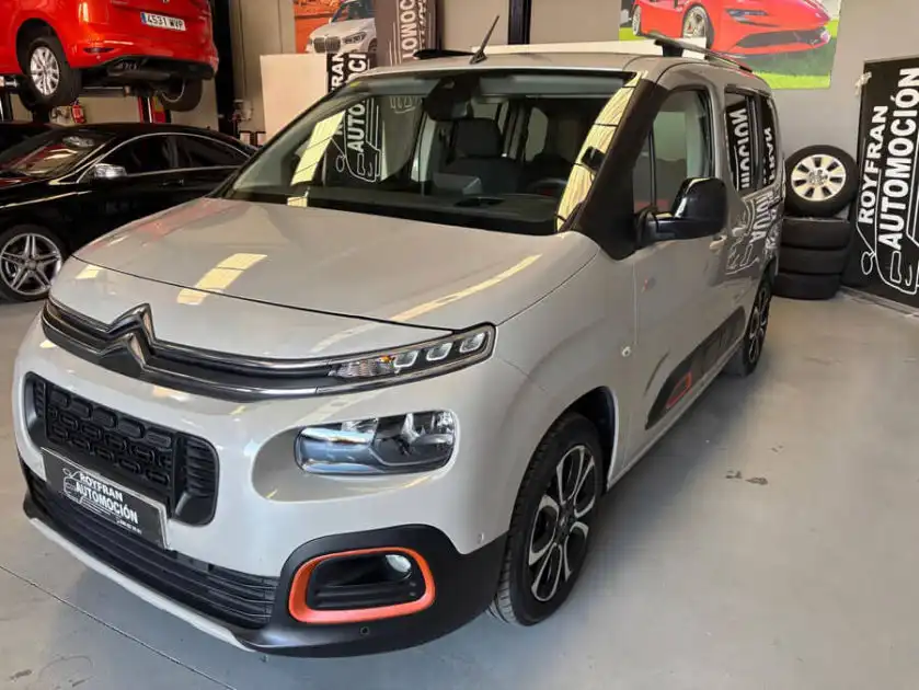 CITROEN Berlingo Talla M BlueHDi 130 SS EAT8 SHINE